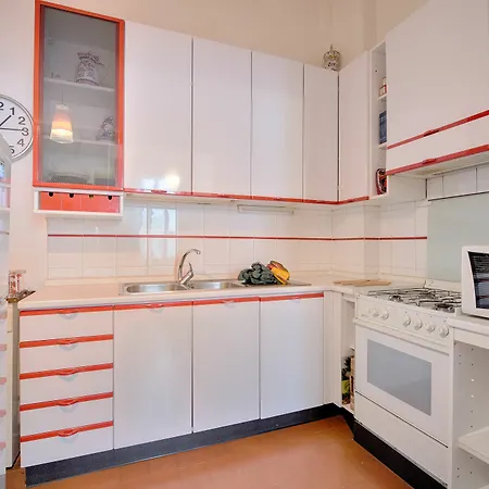 Pitti Velvet Apartment *
